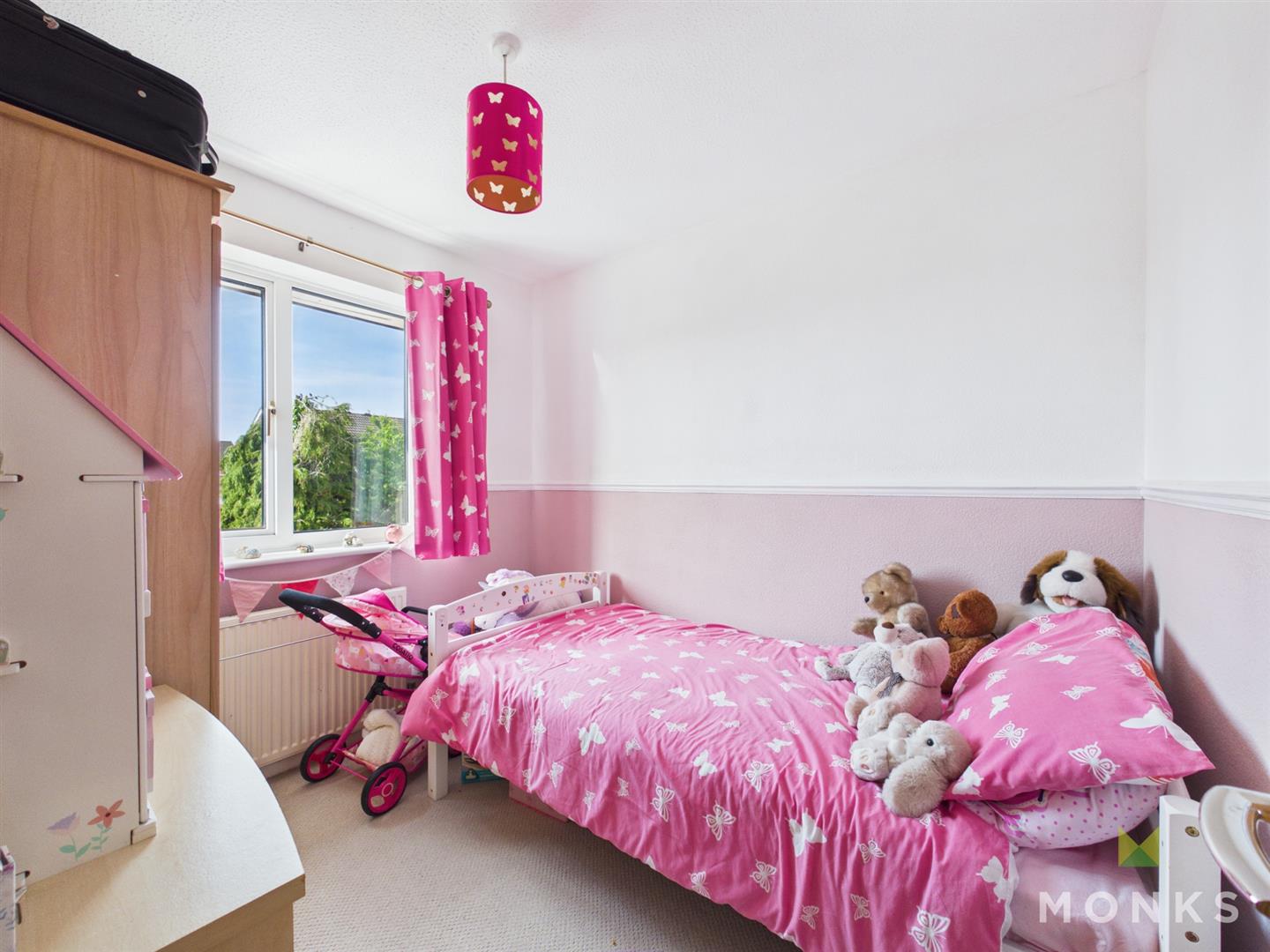 9 Whitfield Close, Oswestry, SY11 2XP For Sale